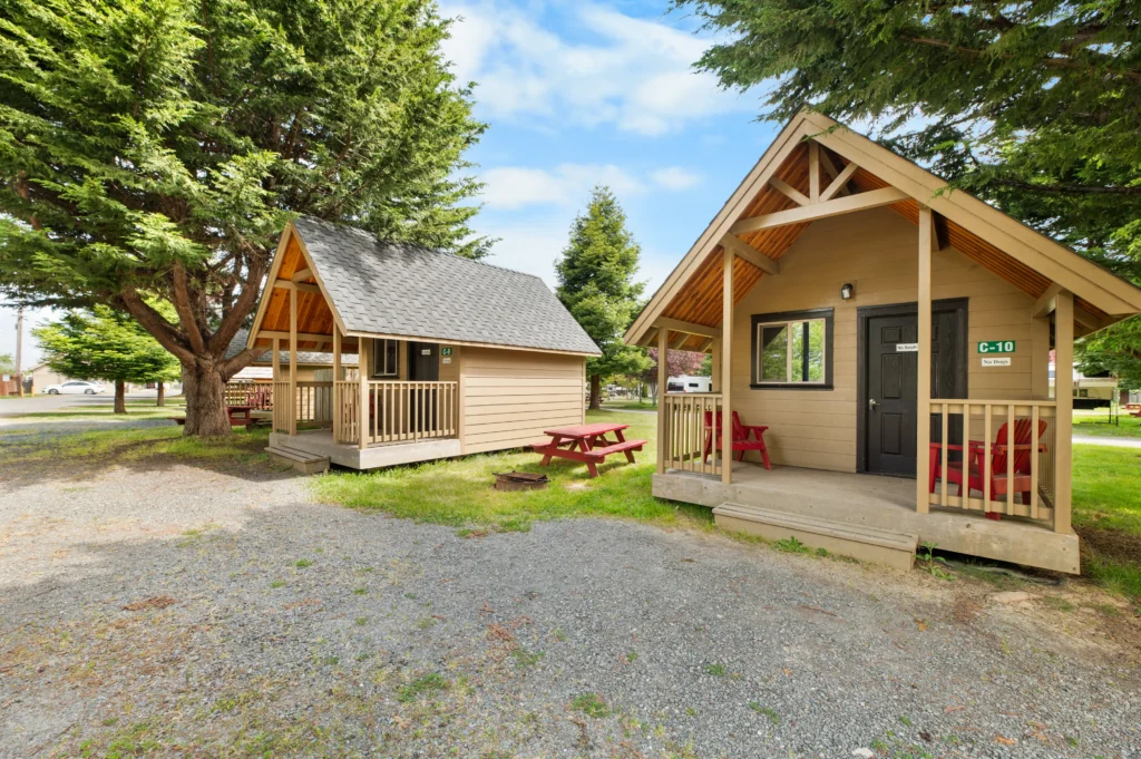 cabin, Eureka, RV Parks in Eureka, Rent cabins in California, RedwoodCoastRVPark, rent